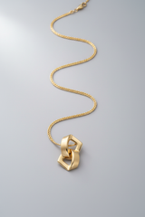 Le Nova Necklace – Front Pendant Shot